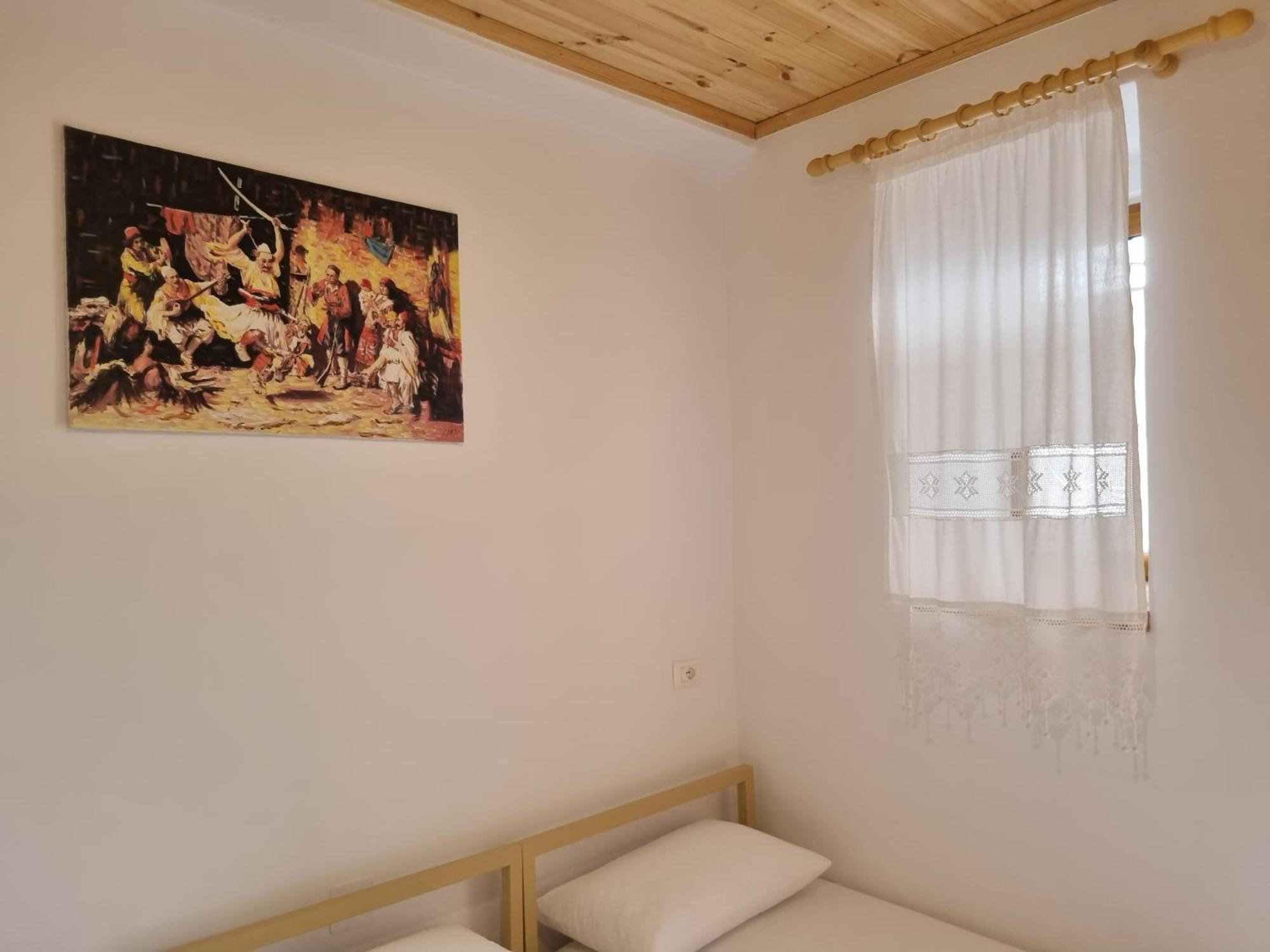 Tony'S Terrace Bed & Breakfast Gjirokaster Exterior photo